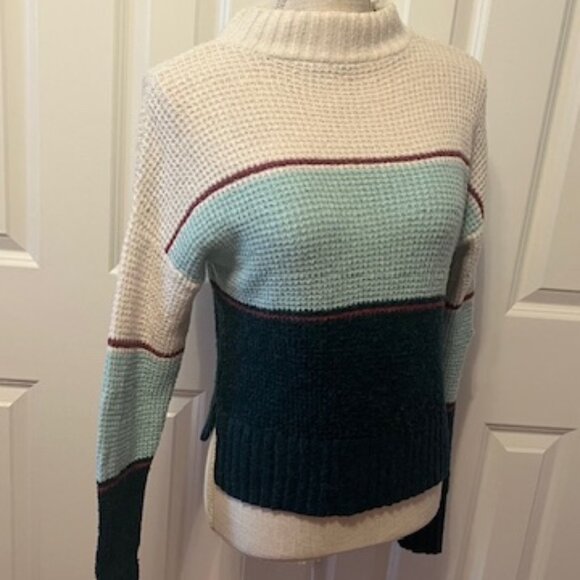 SO Colorblock Waffle Knit Sweater - Picture 4 of 16